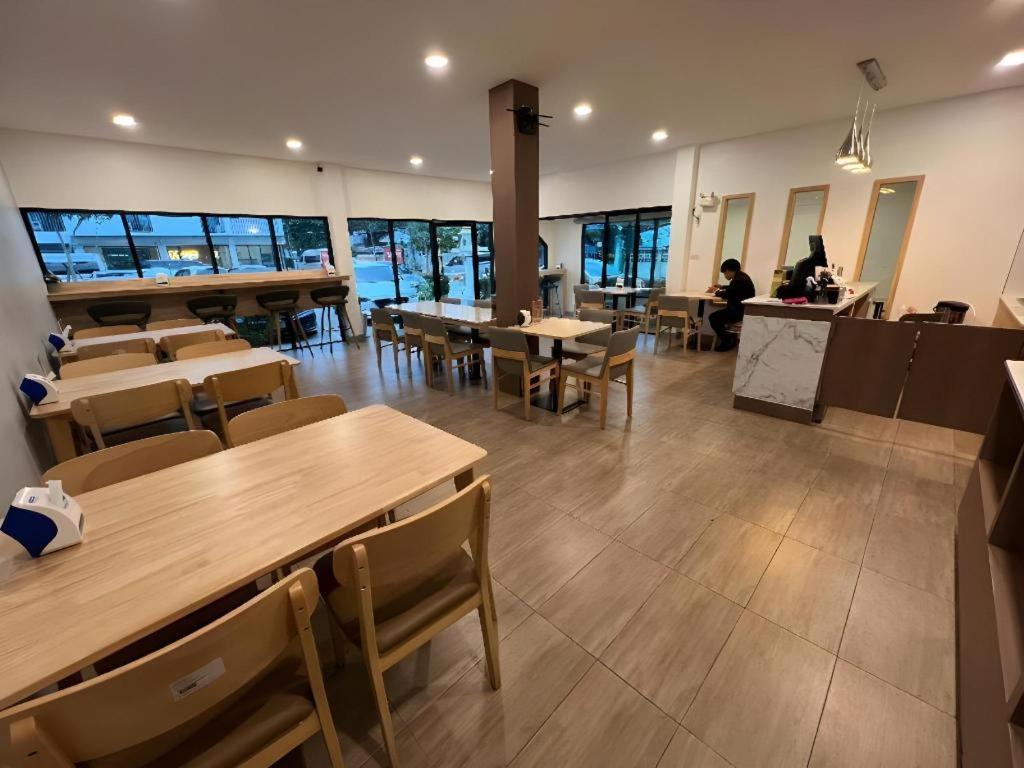 Meesuk Chiangrai Hotel Chiang Rai Esterno foto