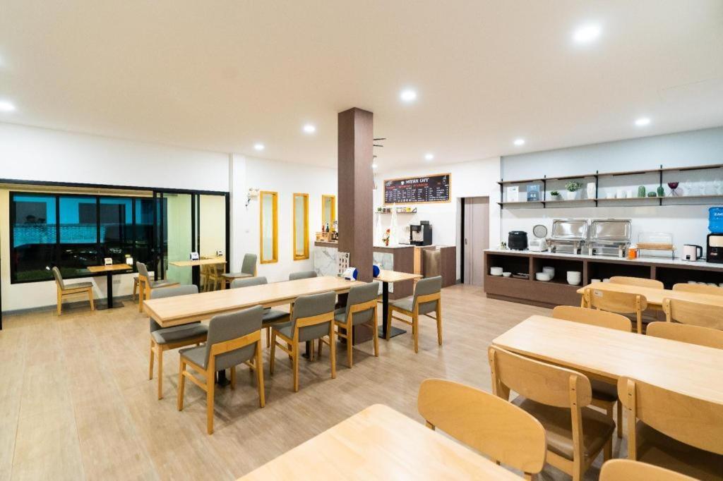 Meesuk Chiangrai Hotel Chiang Rai Esterno foto